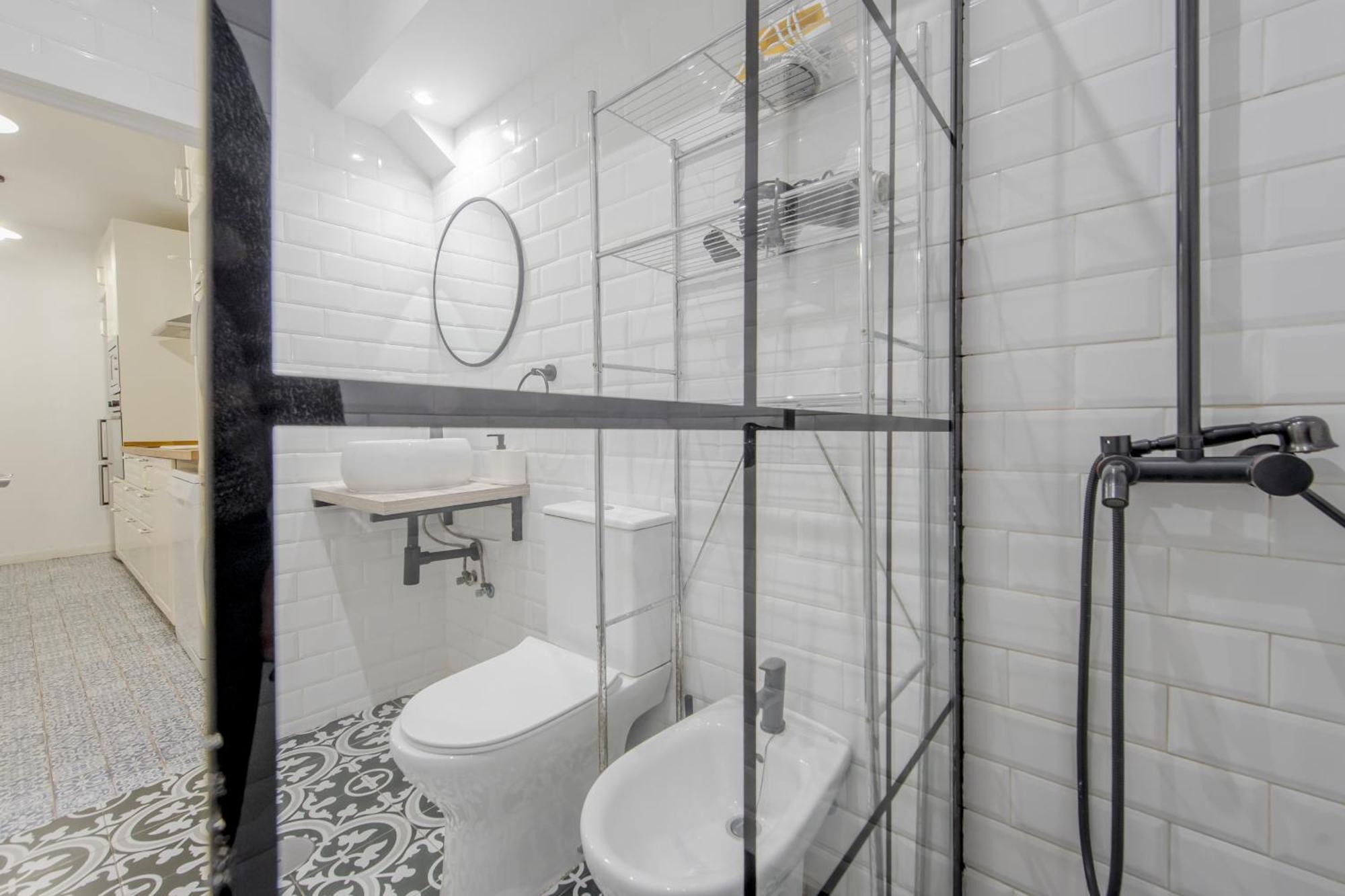 C-Cabeza Cool Apt Para 7 Al Lado De Tirso De Molina E1 Madrid Exterior photo